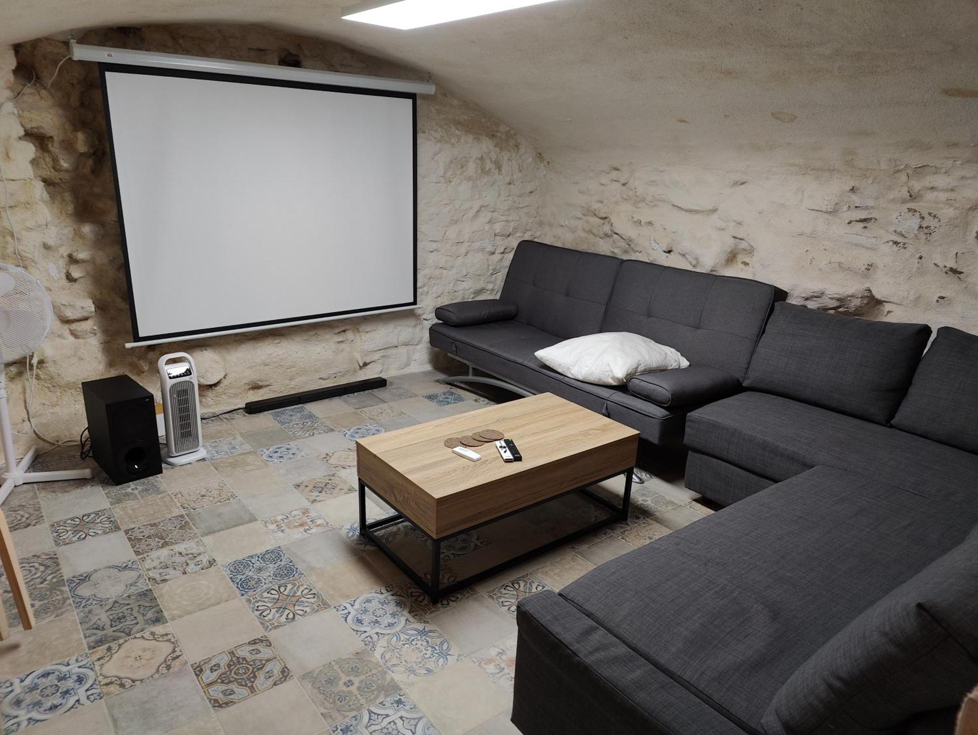 Maison 2 Chambres 100M Du Theatre Antique Avec Salle Cinema Orange  Ngoại thất bức ảnh